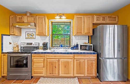 Kerrville House | Charming old world Spanish Casita