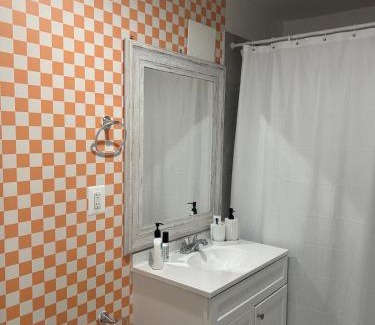 Washington Apartment | Charming One Bedroom near JBAB