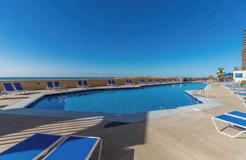 Orange Beach Condo | Charming One Bedroom Condo at Phoenix V Unit #411
