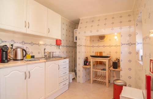 Santa Engracia Apartment | Charming & Peaceful Family Flat