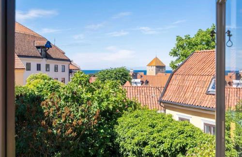 Innerstaden Apartment | Charming penthouse in the center of Visby