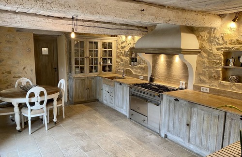 Chateauneuf-Grasse Villa | Charming Provencal Villa set in the heart of the Medieval village of Chateauneuf