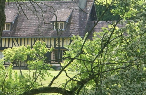 Periers-en-Auge Villa | Charming property in the countryside near the Cabourg sea Sleeps 7-14