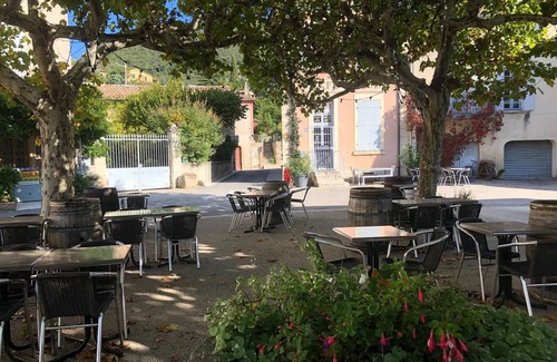 Venterol Apartment | CHARMING PROVENCAL APARTMENT