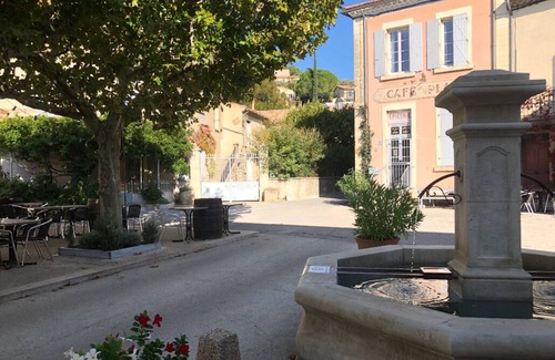 Venterol Apartment | CHARMING PROVENCAL APARTMENT