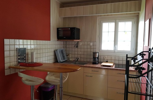 Cambo-les-Bains Apartment | Charming quiet apartment in Villa with garden