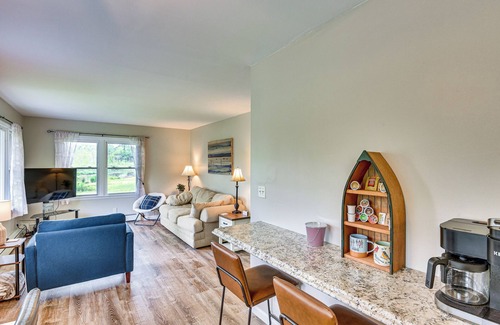 Reading House | Charming Reading Home w/Lake Views & Private Dock