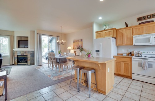 Redmond House | Charming Redmond Townhome w/Resort Amenities