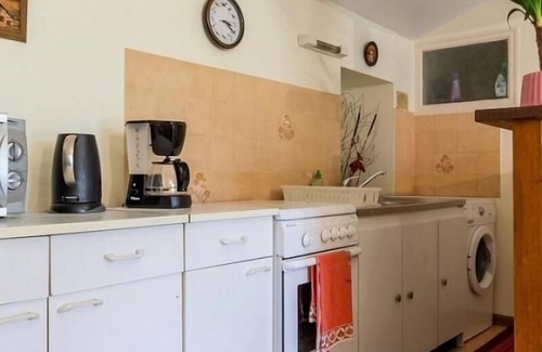 Corcoue-sur-Logne Cottage | Charming Renovated Farmhouse with Pond, Near Nantes - WiFi, Baby Equipment Included
