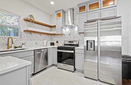 Dallas House | Charming renovated 1bed/1bath duplex in Oaklawn/Uptown Dallas TX