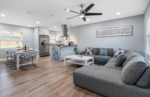 Brandon House | Charming & Renovated Home 20 Minutes from Tampa