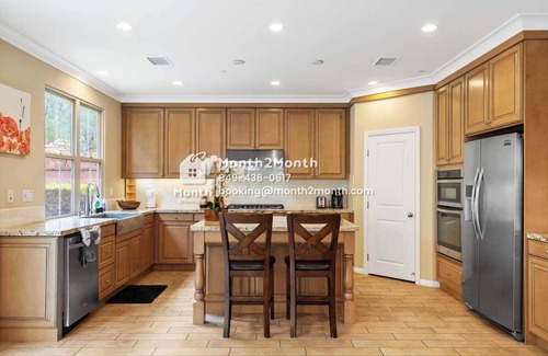 Irvine House | Charming Retreat at Crestwick: Your Perfect Summer Getaway Awaits! #7572