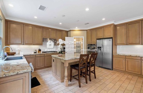 Irvine House | Charming Retreat at Crestwick: Your Perfect Summer Getaway Awaits! #7572