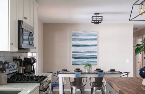Wayzata House | Charming Retreat close to Wayzata Downtown - The Gilded Loon