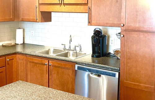 Dunwoody Apartment | Charming Retreat in Dunwoody