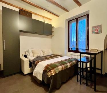 Lambrate Apartment | Charming Ringhiera Studio