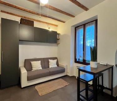 Lambrate Apartment | Charming Ringhiera Studio