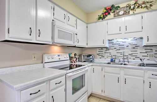 Rochester House | Charming Rochester Home, 4 Mi to Mayo Clinic!