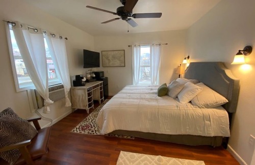 St. Maries Hotel | Charming Room 4 in the St. Maries Inn