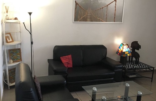 Conakry Bed & Breakfast | Charming room in a guest house