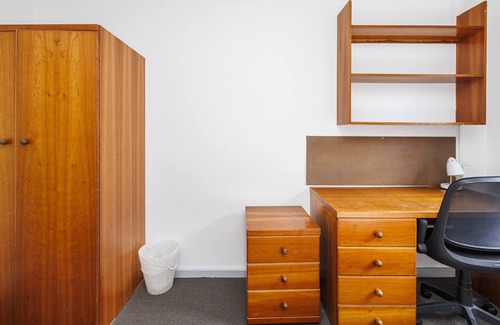 Bramcote Apartment | Charming Room Near Highfields Park