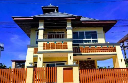Saen Suk House | Charming Room in Muaeng Chonburi House with Garden View