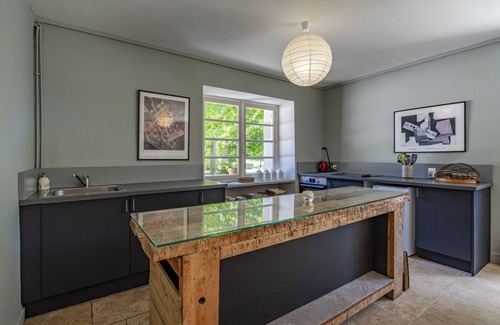 Montreal House | Charming rural double cottages - private pool and park