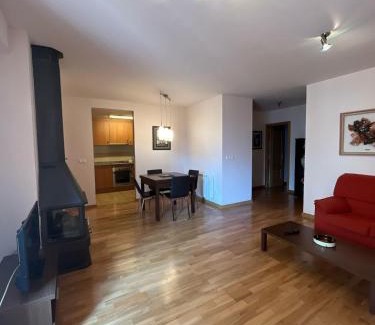 Pauls de Flamisells Apartment | Charming rural retreat in the Pyrenees