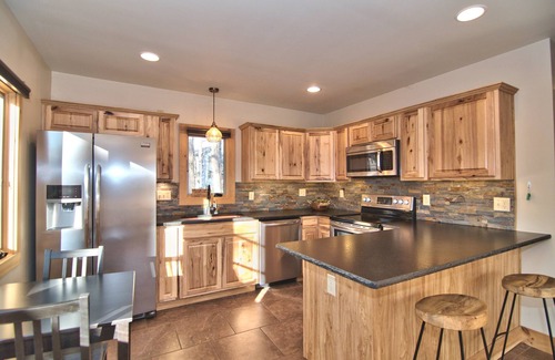 Pocono Pines Cabin | Charming Rustic Cabin, All Newly Renovated, with seasonal Lake View