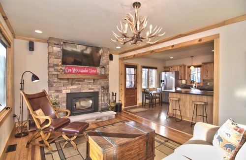 Pocono Pines Cabin | Charming Rustic Cabin, All Newly Renovated, with seasonal Lake View