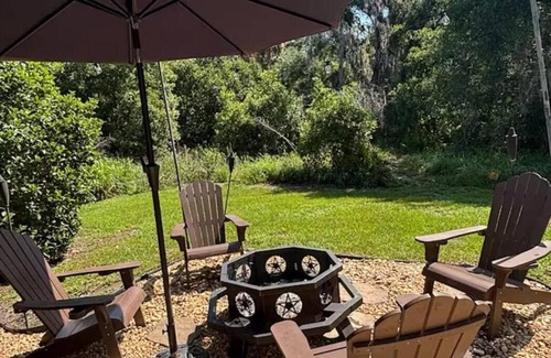 River Ranch RV Rental | Charming RV lot in River Ranch Rv Resort for a peaceful getaway