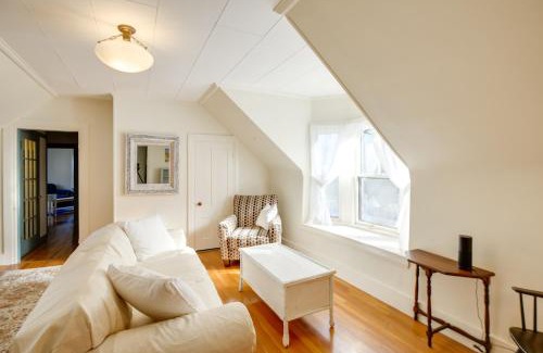 Southern Coast Apartment | Charming Saco Apartment about 4 Mi to the Beach!