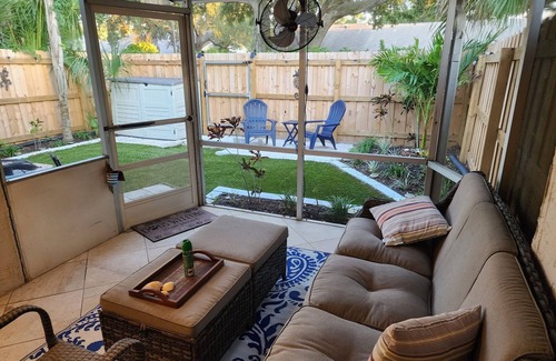 Bay Towne East Villa | Charming Safety Harbor Villa - Walk to downtown and Philippe Park- Pet friendly
