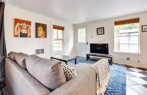 Jefferson Apartment | Charming San Antonio Studio - 4 Mi to River Walk!