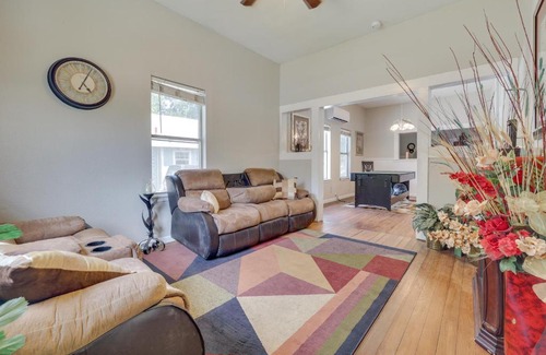 Southside House | Charming San Antonio Home 5 Mi to Downtown!