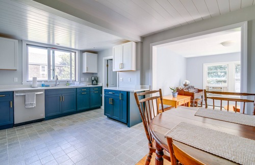 Scituate House | Charming Scituate Home w/Deck - Walk to Beaches!