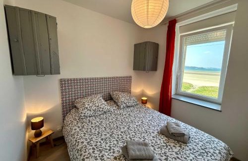 Saint-Michel-en-Greve House | Charming seaside family home - sleeps 8