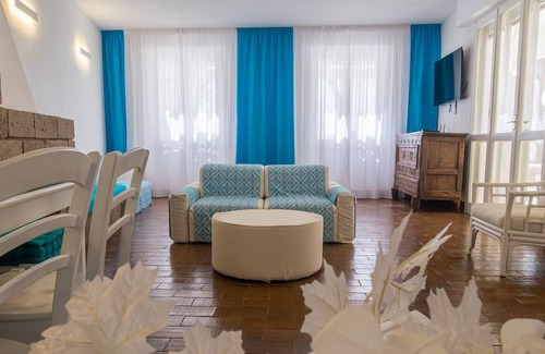 Alghero Villa | Charming Seaside House 🏖️ - Q8047