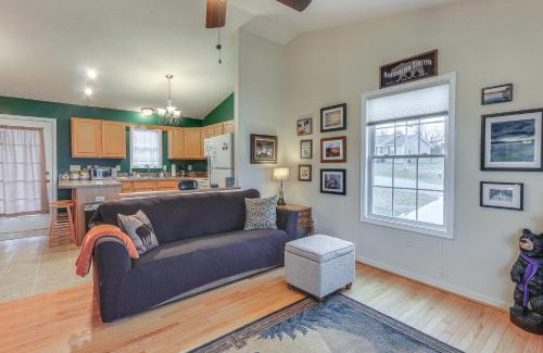 Shenandoah House | Charming Shenandoah Retreat with Deck!