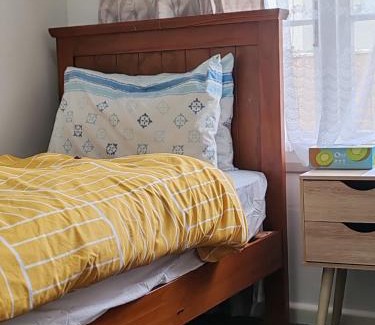 Lower Hutt House | Charming Single Bedroom in Lower Hutt