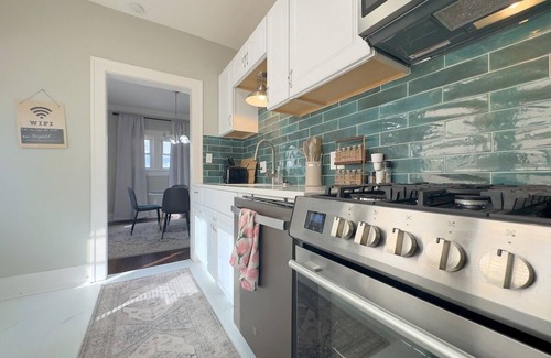 Lee's Summit House | Charming Single Level Home