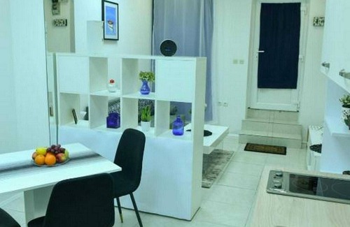 Sinj Apartment | Charming Sinj Town Studio Apartments - Studio Apartments