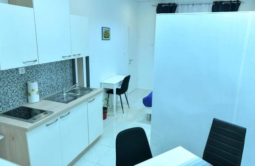 Sinj Apartment | Charming Sinj Town Studio Apartments - Studio Apartments 1