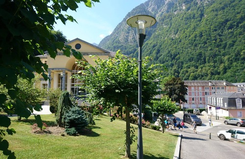 Cauterets Apartment | Charming small apartment in the city center ranked 2 *