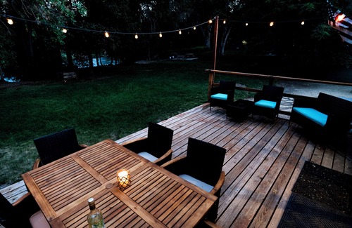 Reno House | Charming Spacious Riverside 2-bedroom house in welcoming Reno with AC, WiFi