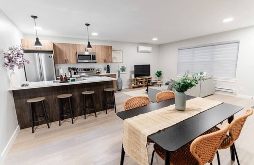Winnipeg House | Charming St. Boniface home by Hospital & The Forks