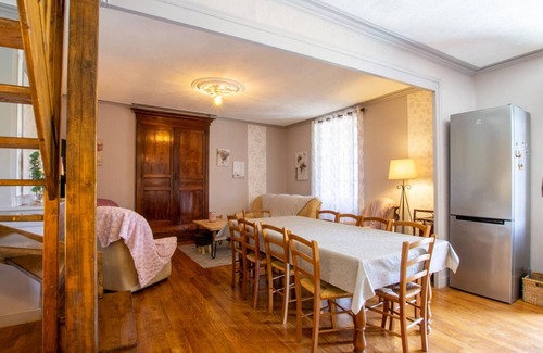 Rampieux Cottage | Charming Stone House with Private Pool in Dordogne Countryside