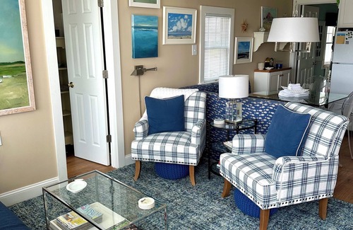 Goshen Cottage | Charming StoneHarbor WATERFRONT back-bay cottage minutes to beautiful SH beaches