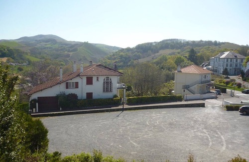 Cambo-les-Bains Apartment | Charming Studio with Internet, Close to Spa & Downtown, Pets Allowed