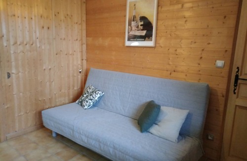Jougne Apartment | Charming studio in a detached house with independent entrance